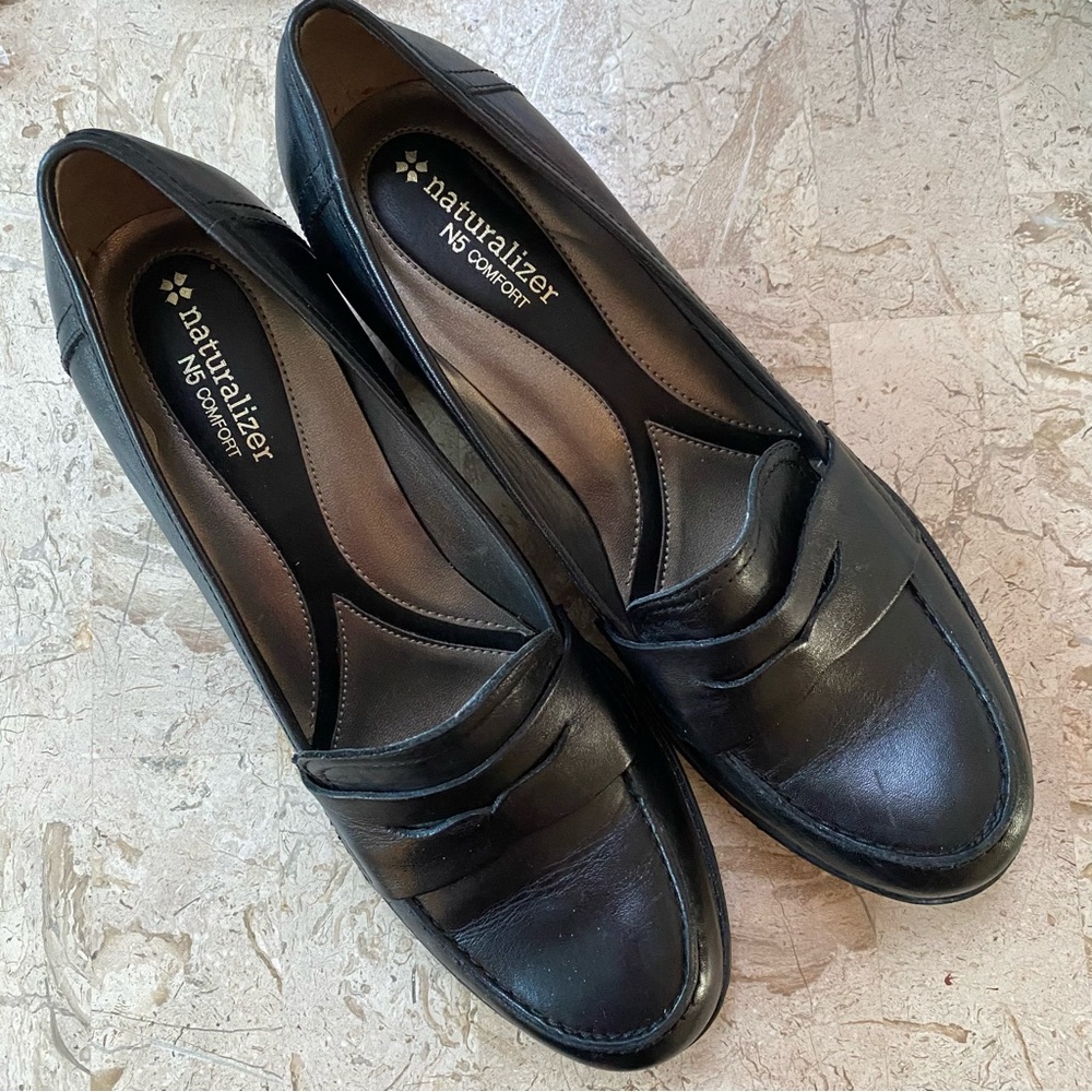 Naturalizer Black Heels